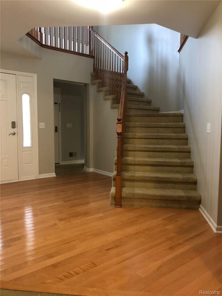 22506 Fawn Road Trenton, MI 48183 - Photo 5 of 39 5.jpg