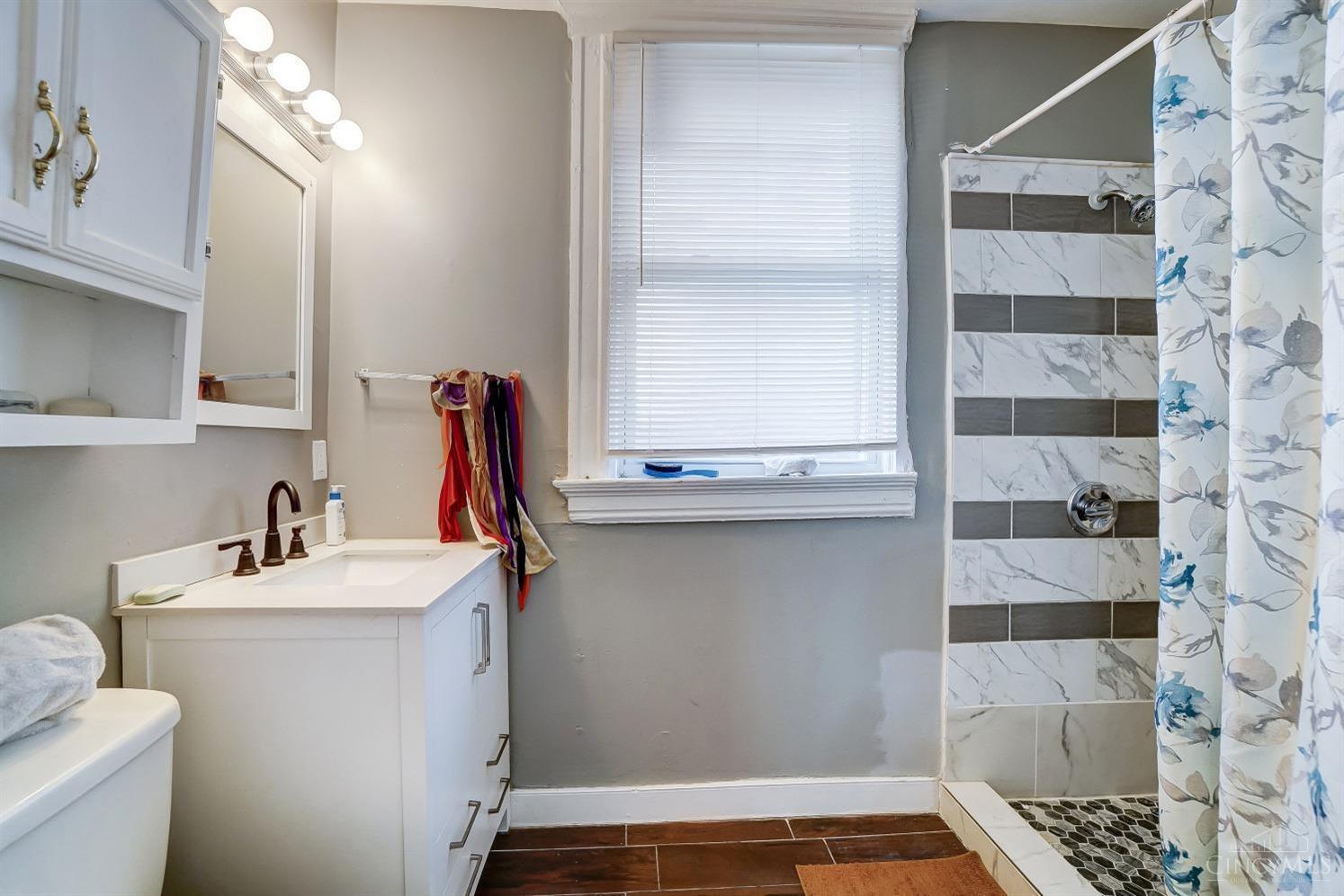1609 Ruth Avenue Cincinnati, OH 45207 - Photo 12 of 29