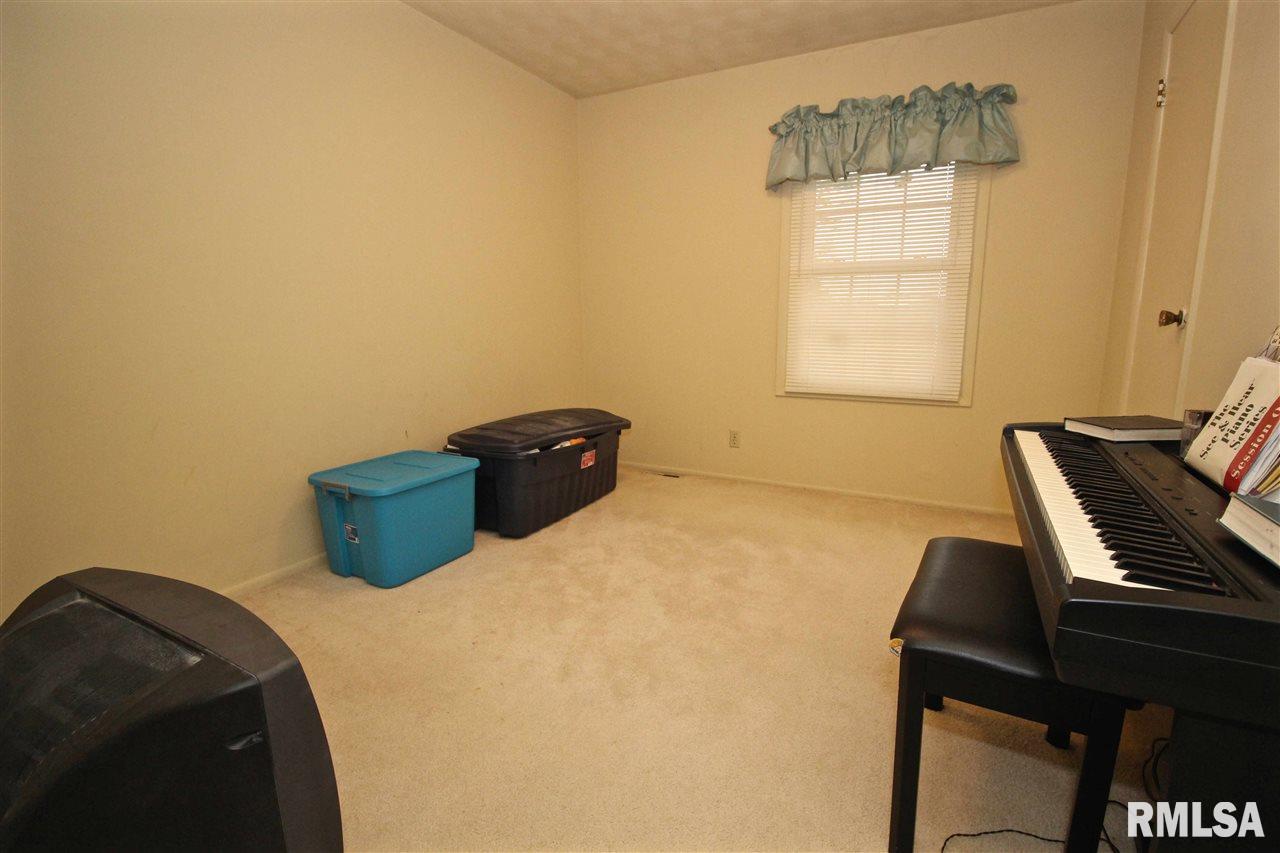 13500 North Wayne Road Chillicothe, IL 61523 - Photo 20 of 27 Gallery Image 20