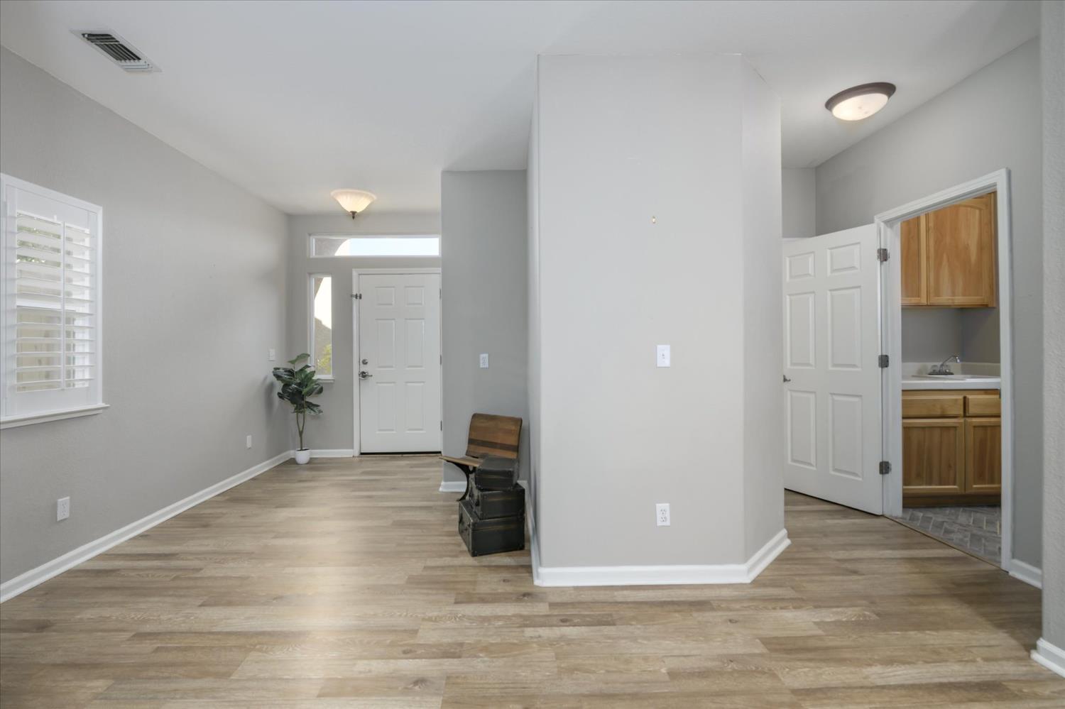 3369 Melodye Court Rescue, CA 95672 - Photo 15 of 34