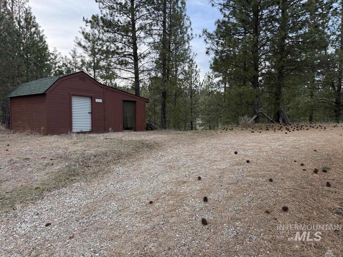515 Cabarton Road Cascade, ID 83611 - Photo 8 of 36