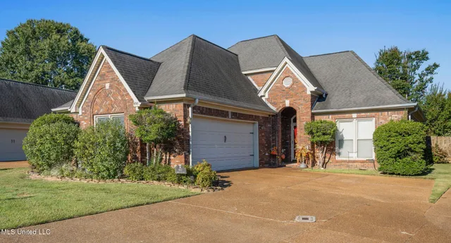 $349,900 | 457 Fairway Oaks Drive, Hernando, MS 38632