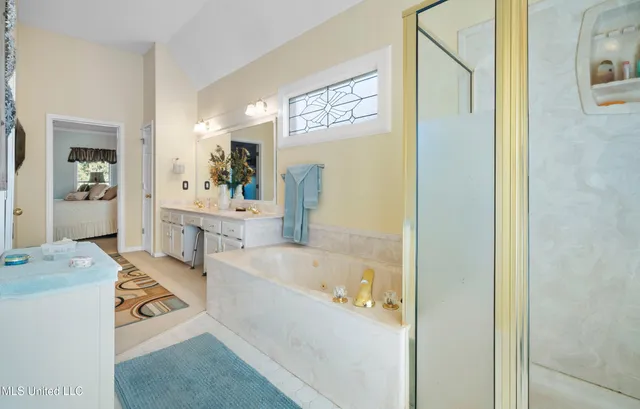 $349,900 | 457 Fairway Oaks Drive, Hernando, MS 38632