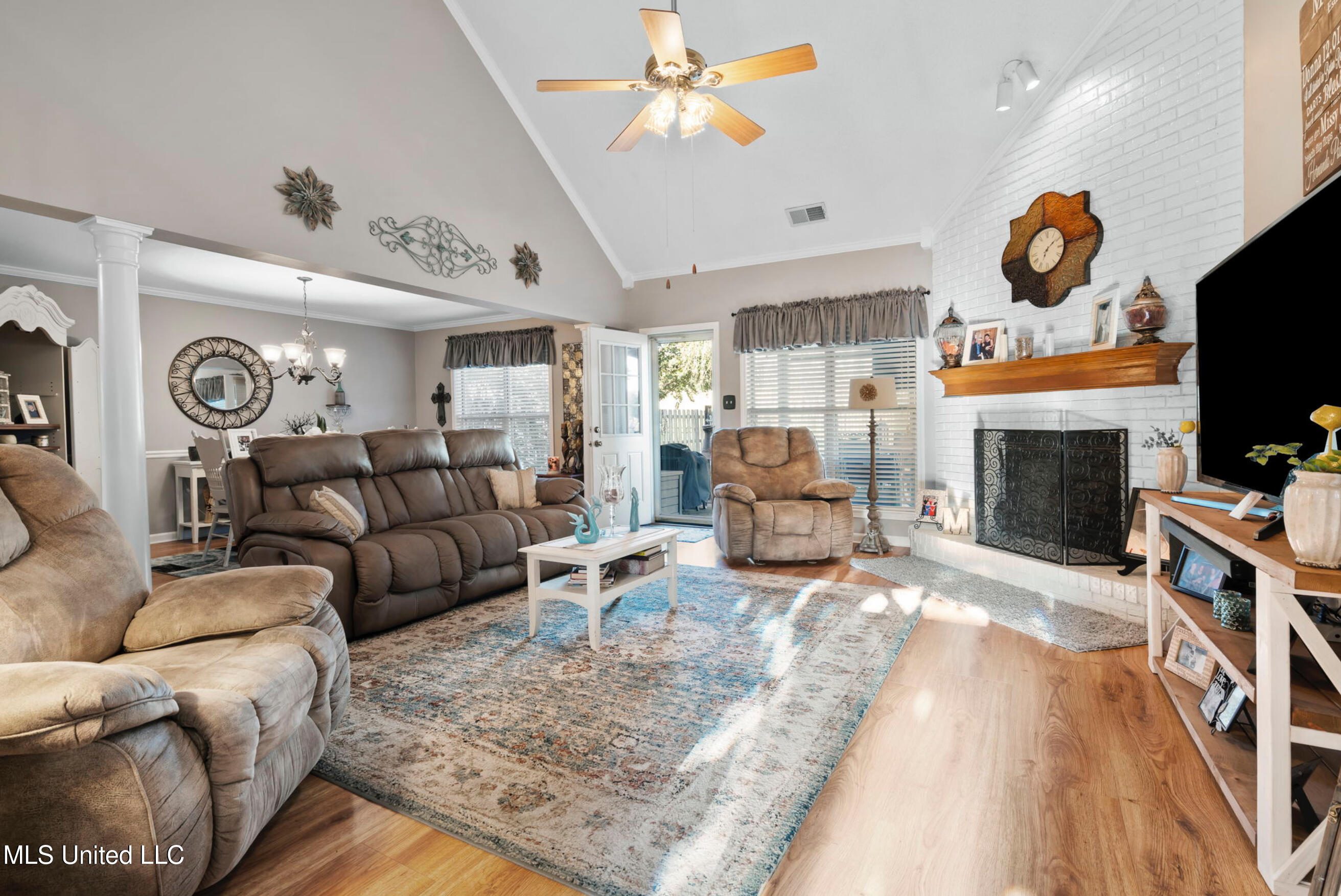 457 Fairway Oaks Drive Hernando, MS 38632 - Photo 5 of 27 IMG_0686