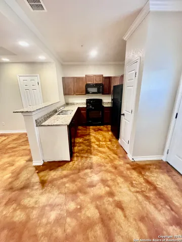 $1,695 | 4911 Stowers Boulevard, San Antonio, TX 78238