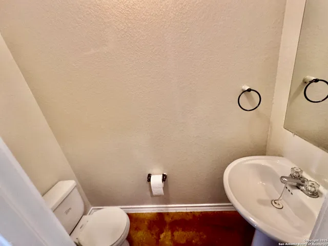 $1,695 | 4911 Stowers Boulevard, San Antonio, TX 78238