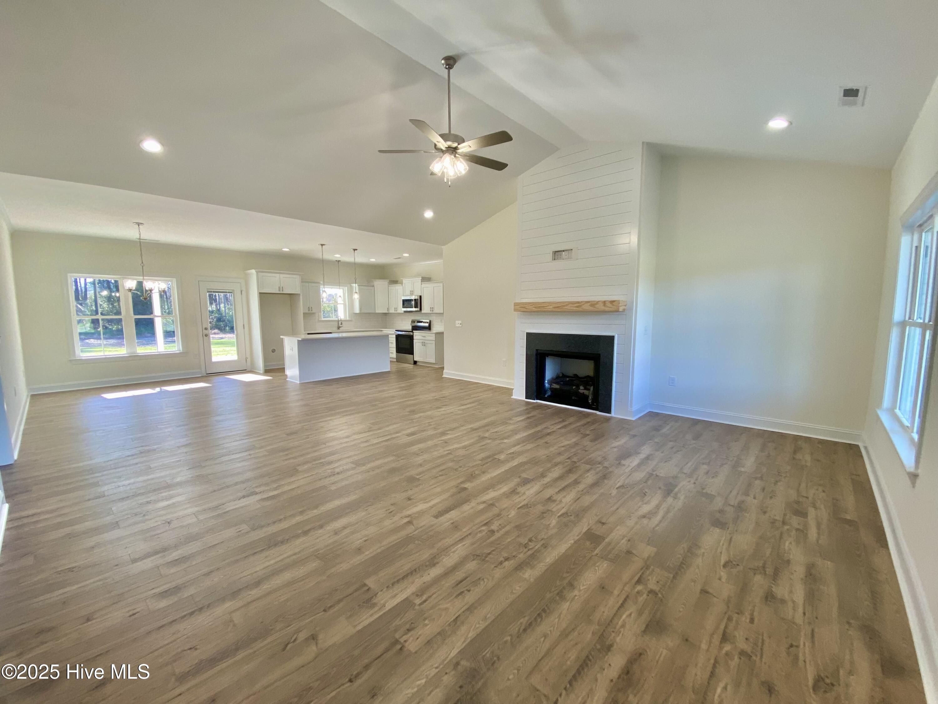 383 Paul Hare Road Goldsboro, NC 27530 - Photo 4 of 29 IMG_4134