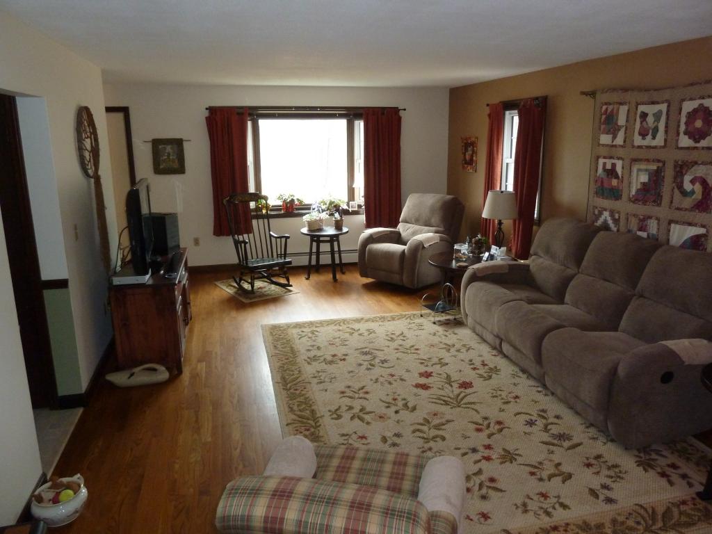 462 4th Range Road Pembroke, NH 03275 - Photo 10 of 18 Gallery Image 10