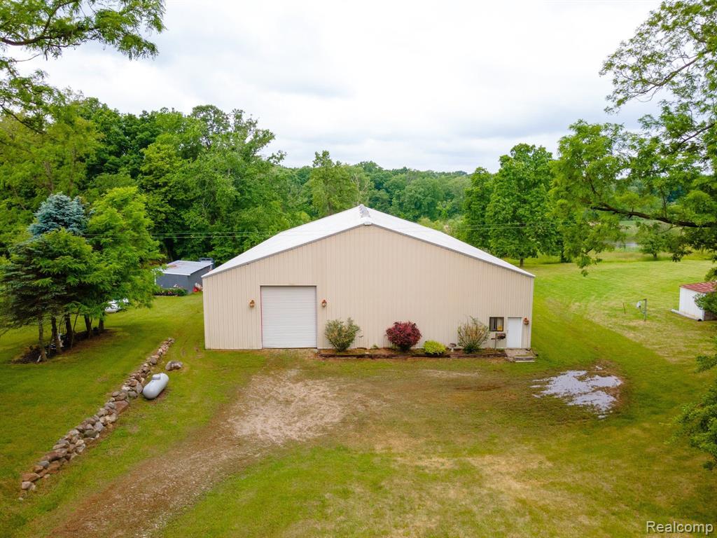 2320 Pingree Road Howell, MI 48843 - Photo 21 of 48