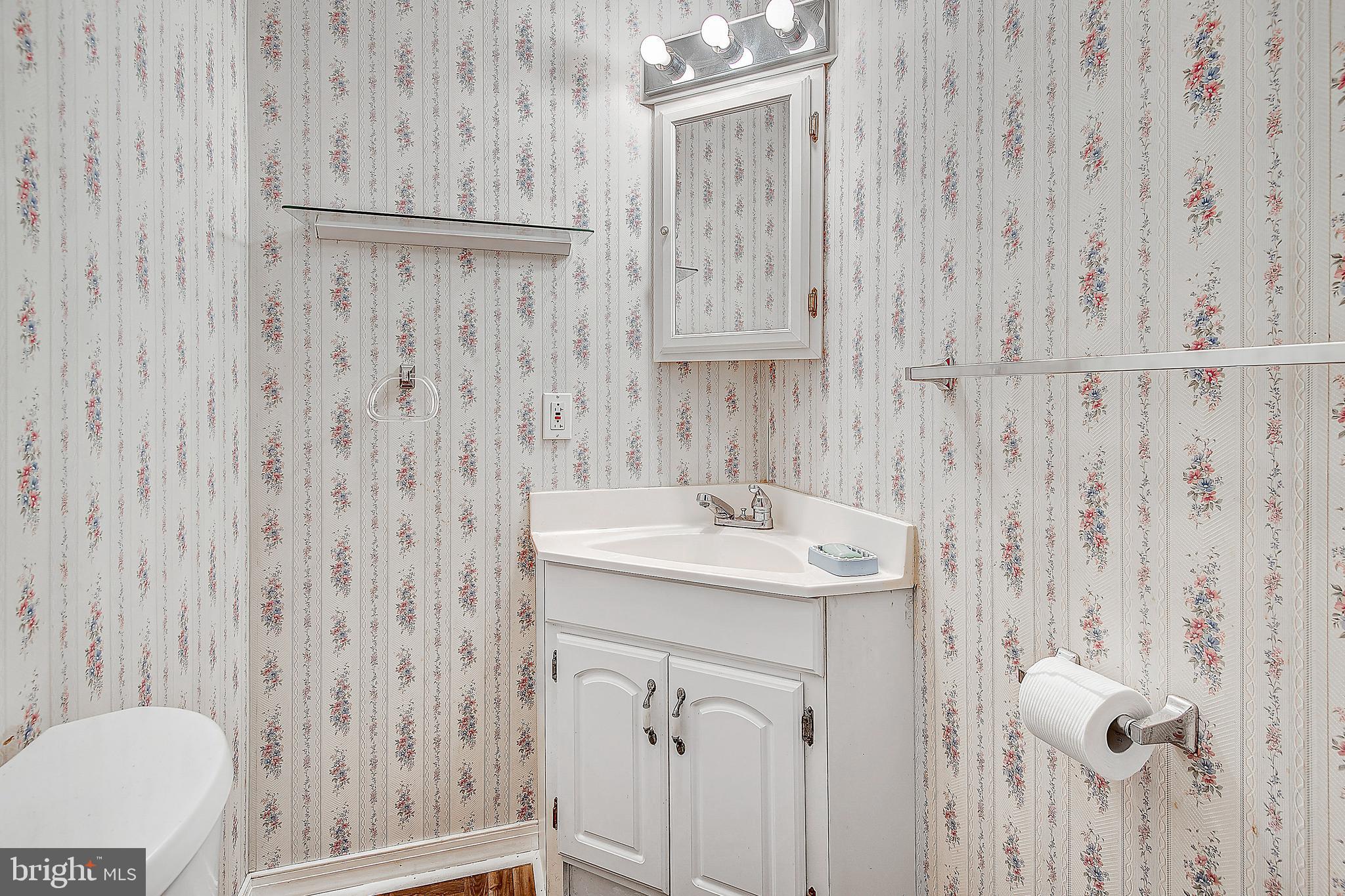 112 Roberts Valley Road Harrisburg, PA 17110 - Photo 11 of 32 Gallery Image 11