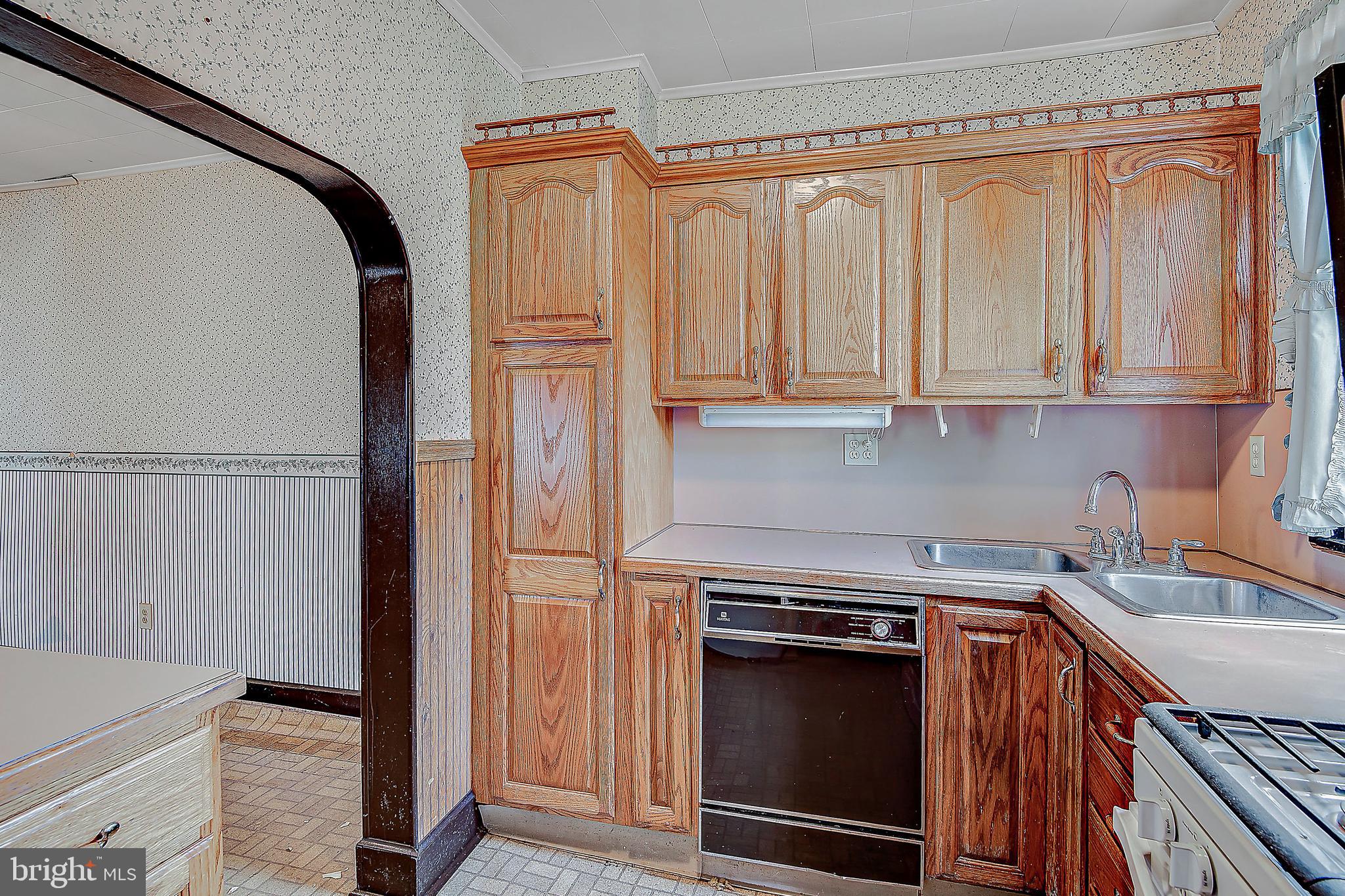 112 Roberts Valley Road Harrisburg, PA 17110 - Photo 16 of 32 Gallery Image 16