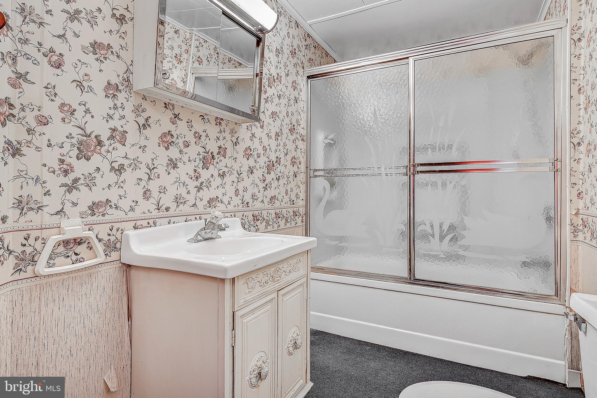 112 Roberts Valley Road Harrisburg, PA 17110 - Photo 22 of 32 Gallery Image 22
