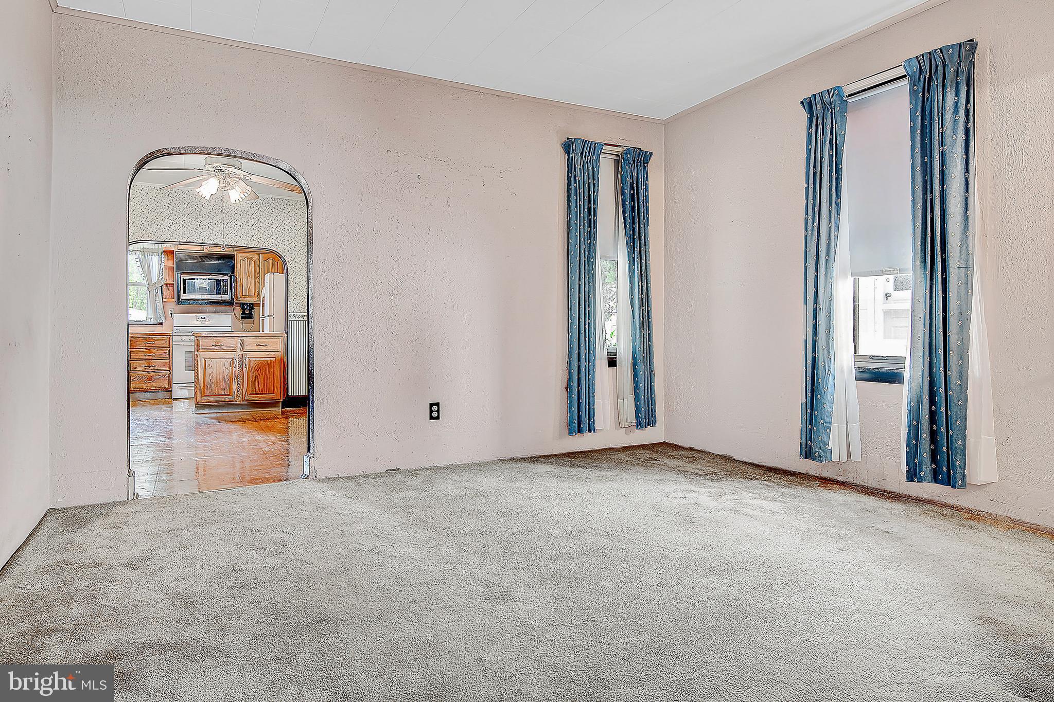 112 Roberts Valley Road Harrisburg, PA 17110 - Photo 9 of 32 Gallery Image 9