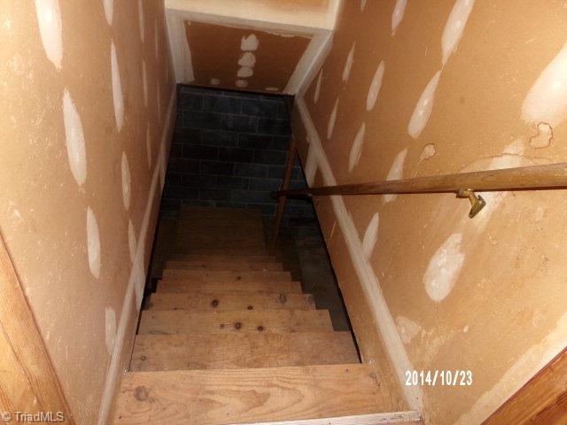 975 Lewis Fork Baptist Church Road Ferguson, NC 28624 - Photo 2 of 31 Gallery Image 2