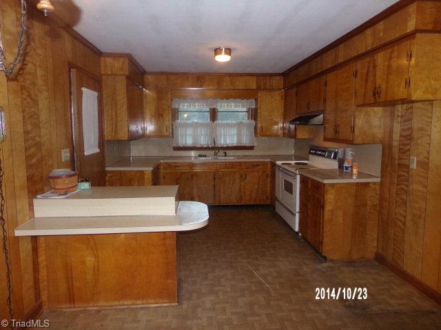 975 Lewis Fork Baptist Church Road Ferguson, NC 28624 - Photo 14 of 31 Gallery Image 14