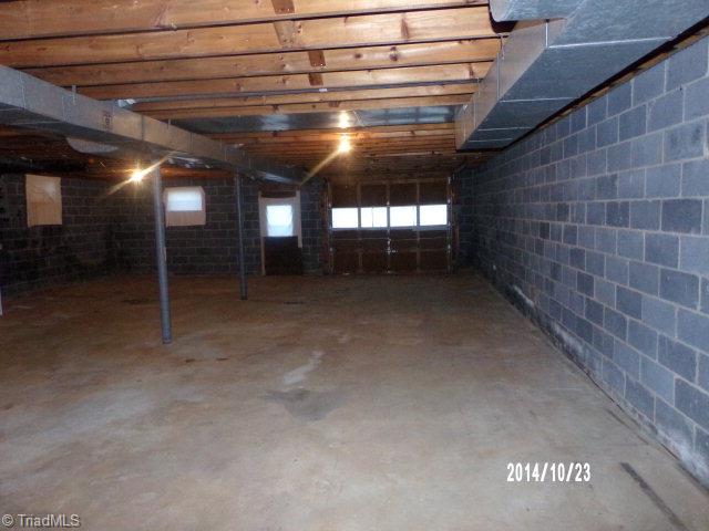 975 Lewis Fork Baptist Church Road Ferguson, NC 28624 - Photo 6 of 31 Gallery Image 6