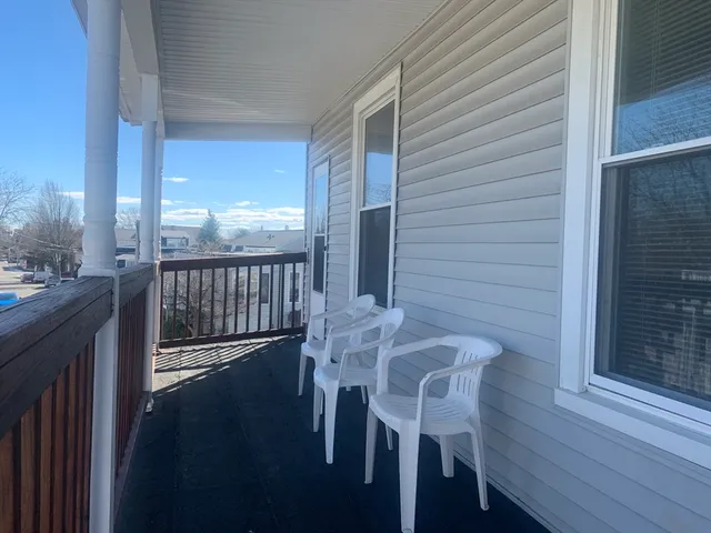 $2,100 | 3 Hawkes Street, Unit 2, Marblehead, MA 01945