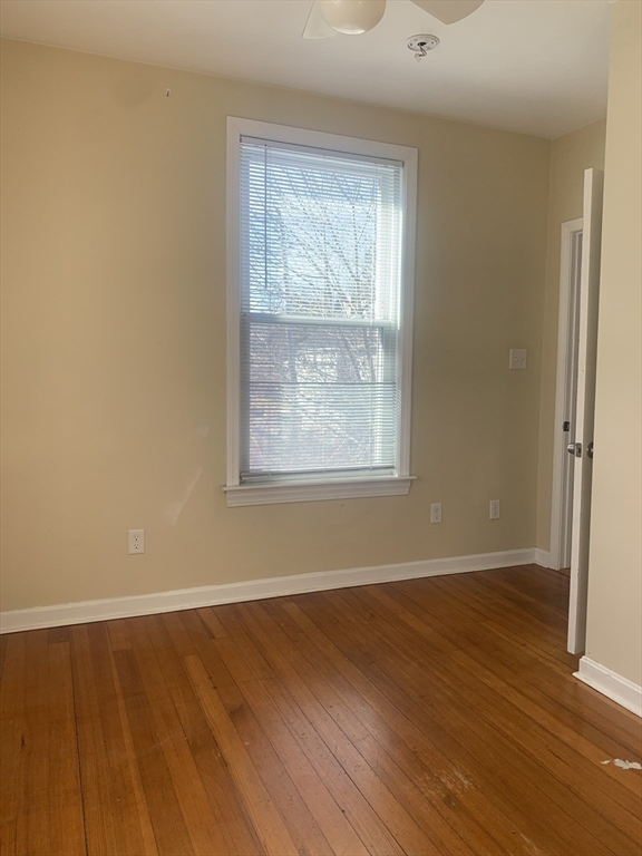 3 Hawkes Street, Unit 2 Marblehead, MA 01945 - Photo 6 of 11