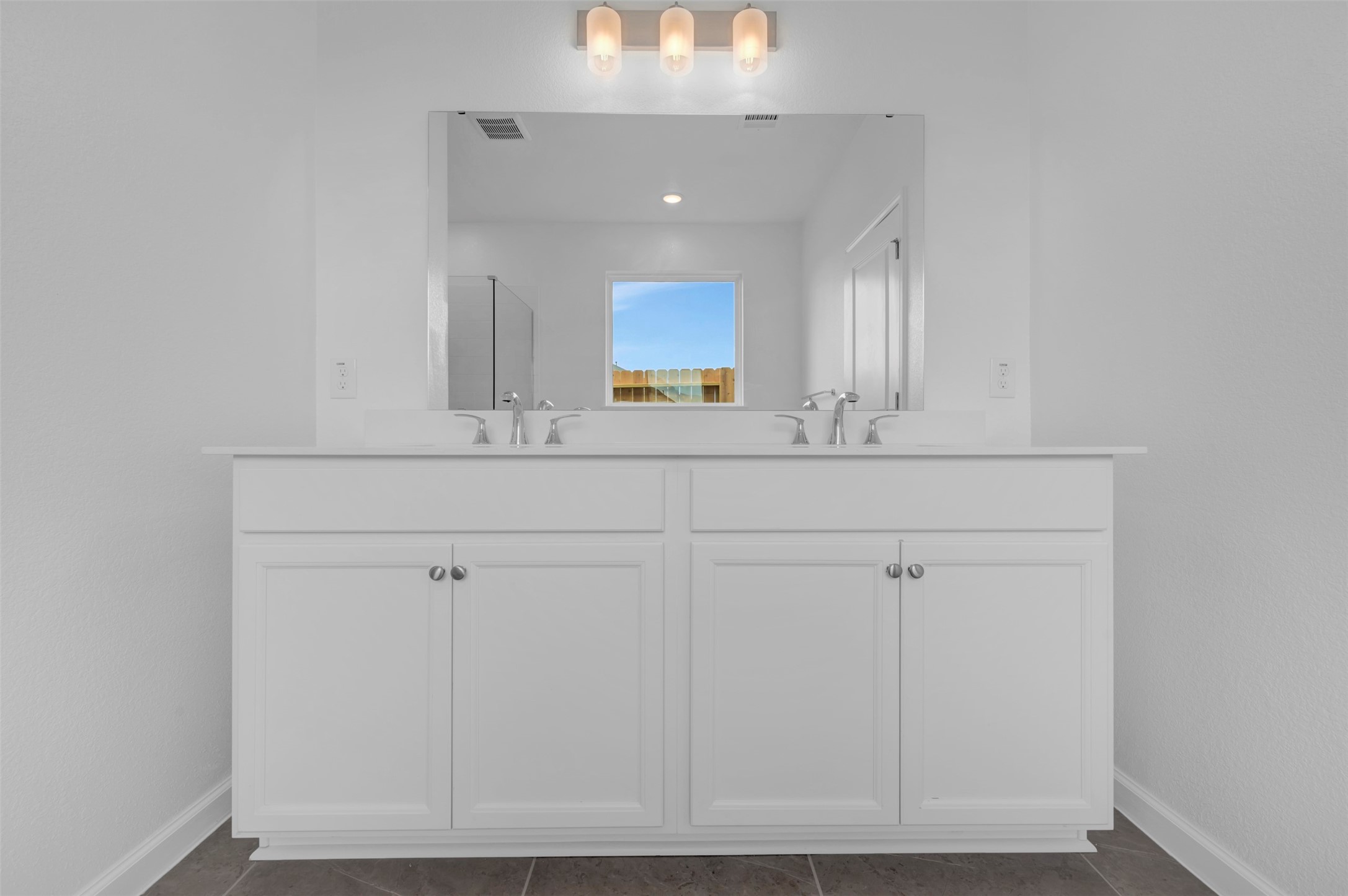 29406 Suncreek Rnch Court Waller, TX 77484 - Photo 18 of 40 Luxurious primary bath