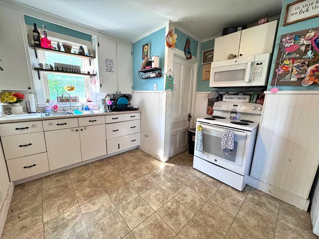 $230,000 | 113 Main Street, Bennington, VT 05201