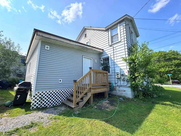 $230,000 | 113 Main Street, Bennington, VT 05201