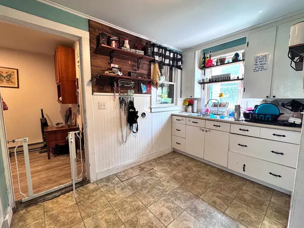 $230,000 | 113 Main Street, Bennington, VT 05201