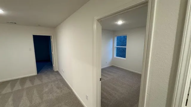 a view of livingroom with furniture