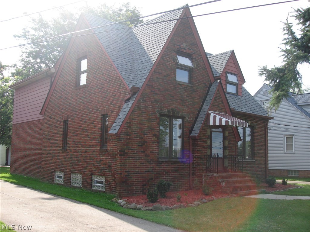 6905 Broadview Road Independence, OH 44131 - Photo 1 of 20 Gallery Image 1