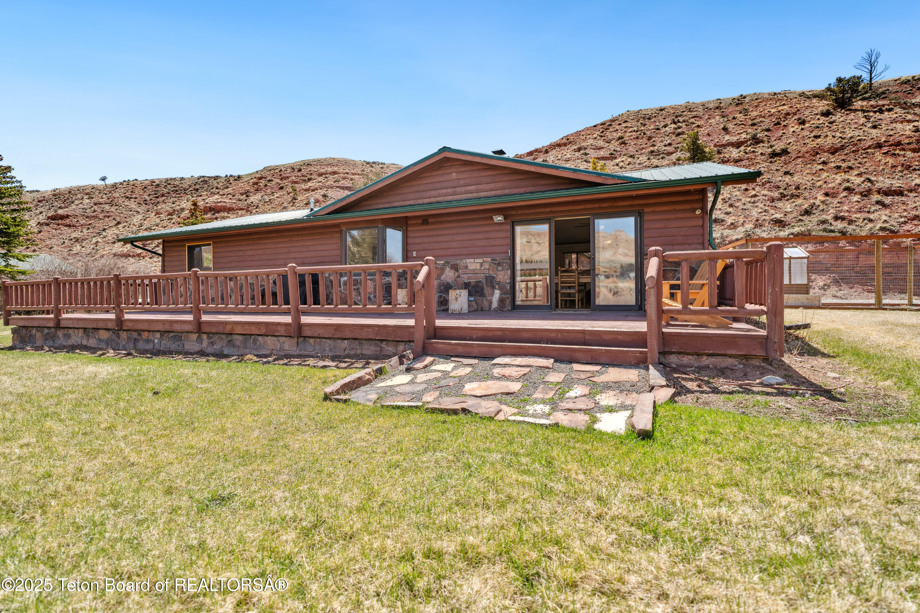 9 Warm Springs Road Dubois, WY 82513 - Photo 25 of 47 031