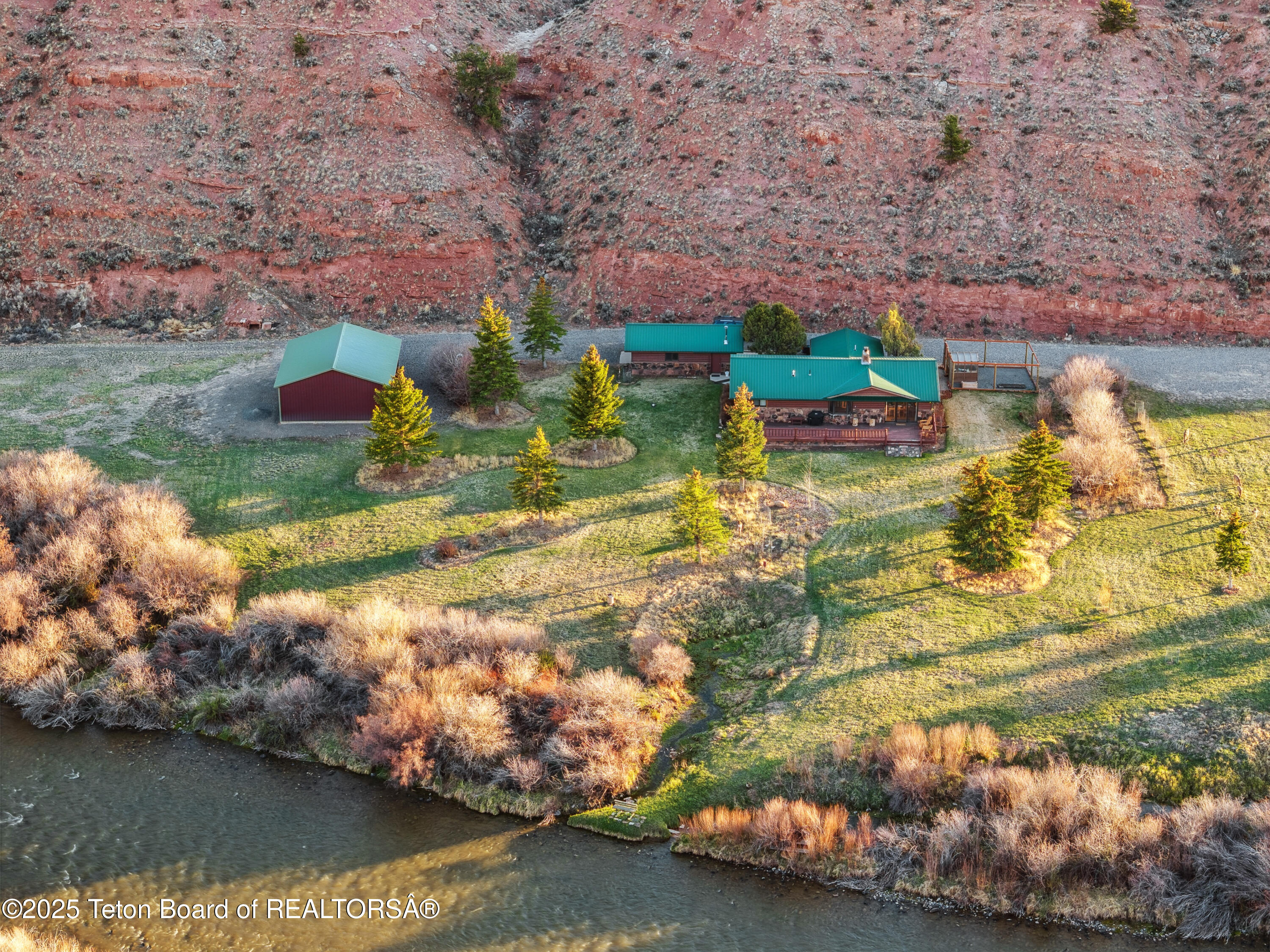 9 Warm Springs Road Dubois, WY 82513 - Photo 3 of 47 044
