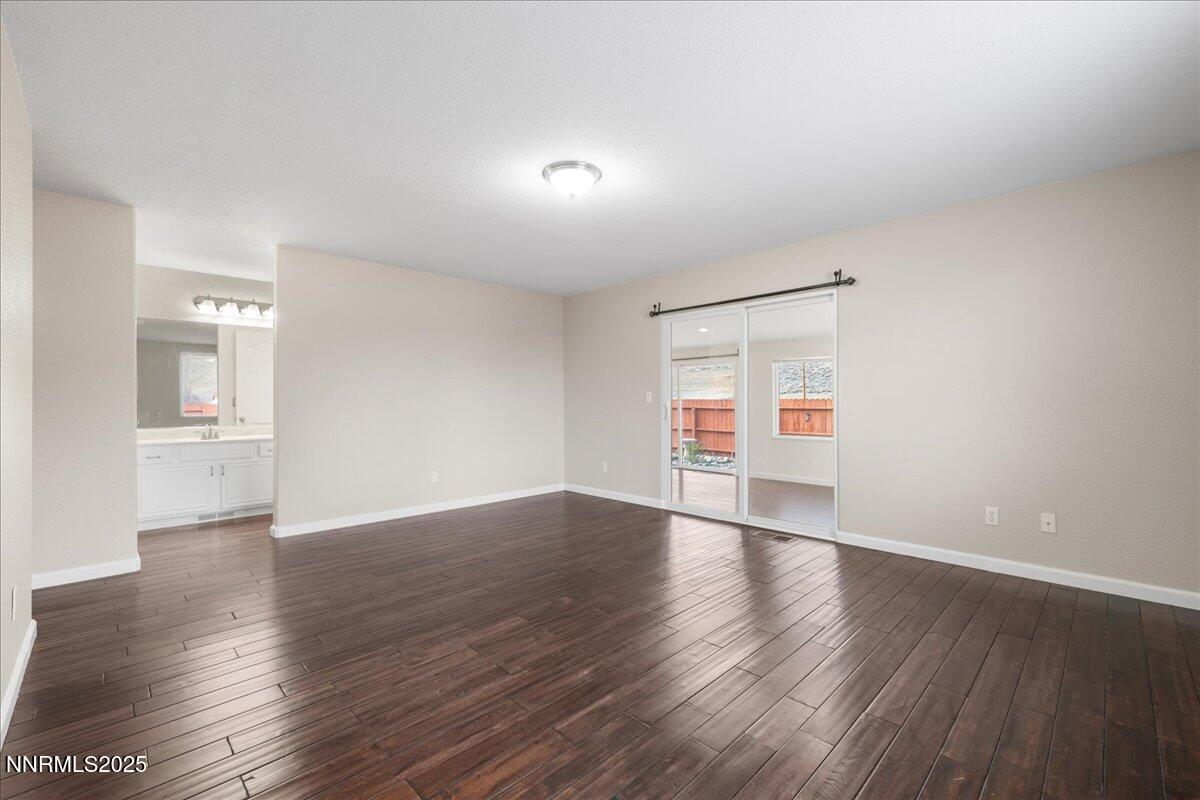 17950 Drift Creek Court Reno, NV 89508 - Photo 19 of 37 16-DSC_0709