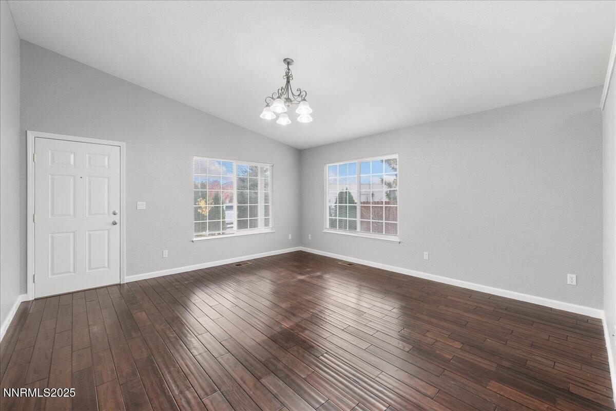 17950 Drift Creek Court Reno, NV 89508 - Photo 8 of 37 05-DSC_0630