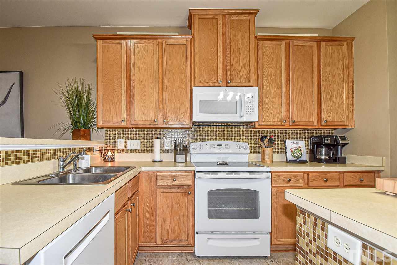 8330 Tie Stone Way Raleigh, NC 27613 - Photo 6 of 24