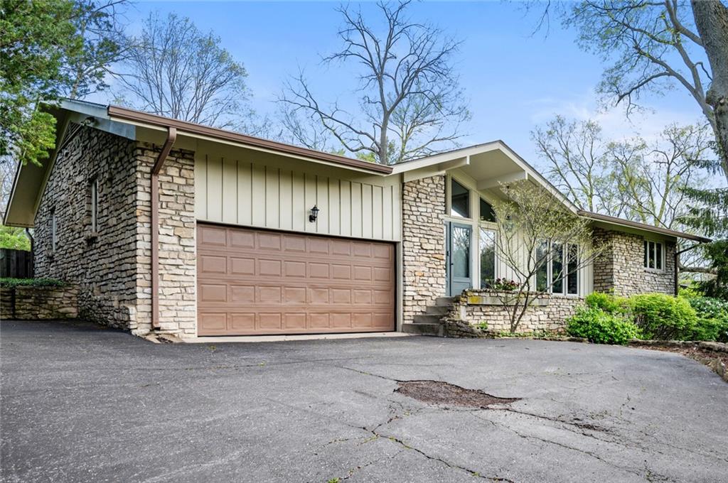 4926 Cavendish Road Indianapolis, IN 46220 - Photo 1 of 32