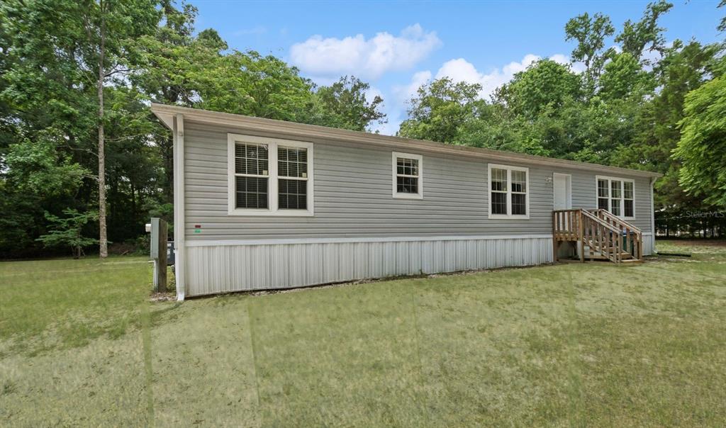 Large 1 acre lot