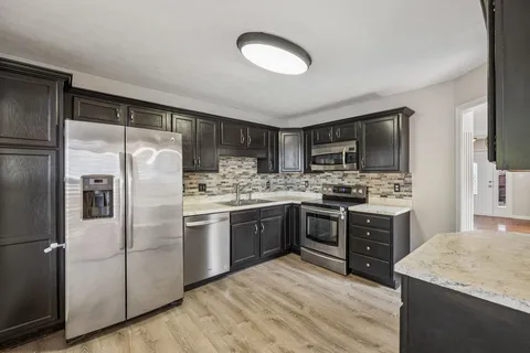 $289,900 | 1437 Cedar Springs Circle, Clarksville, TN 37040