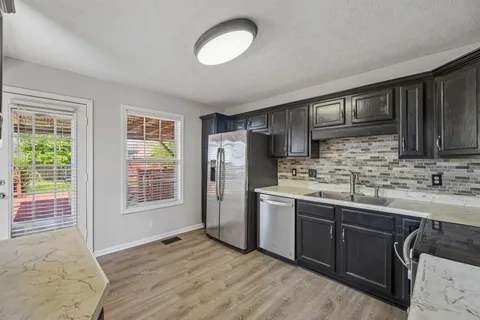 $289,900 | 1437 Cedar Springs Circle, Clarksville, TN 37040