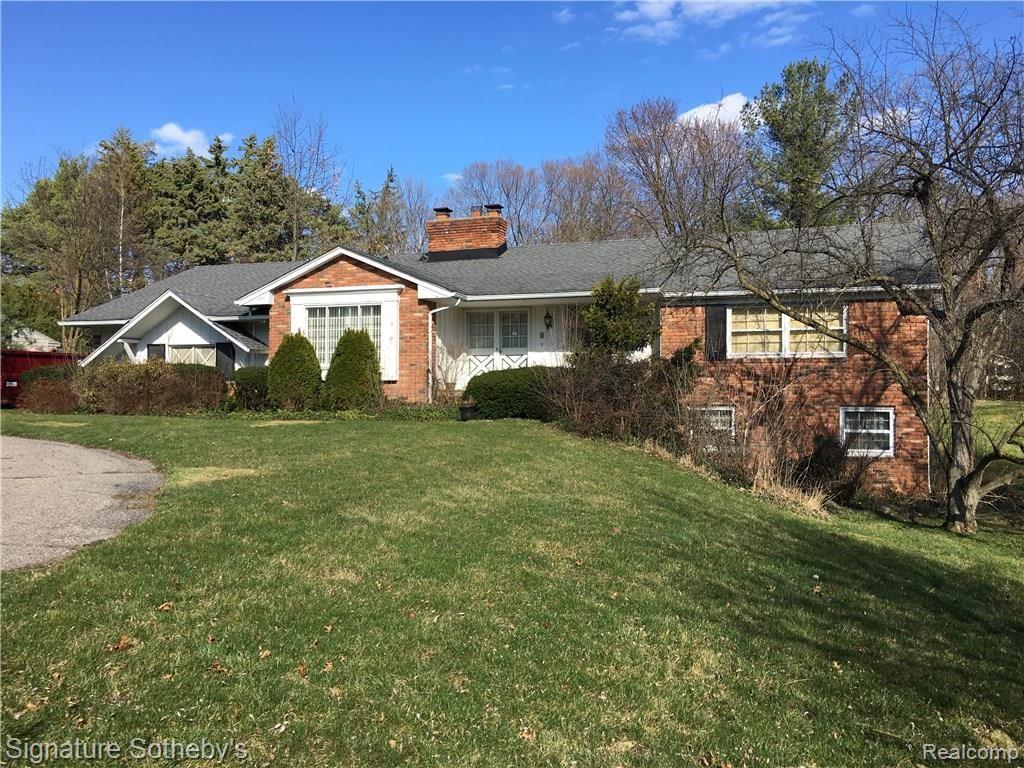 4375 Franklin Road Bloomfield Hills, MI 48302 - Photo 5 of 6 IMG_9802.JPG