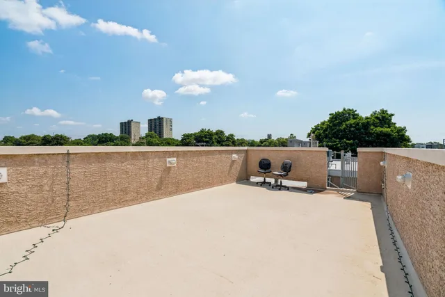 a view of an outdoor space with city view