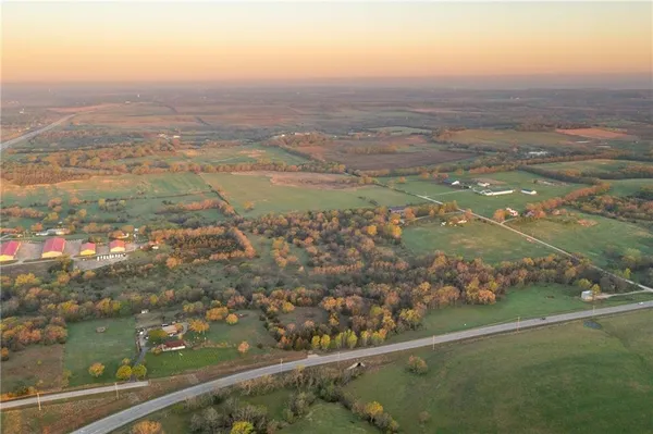$299,900 | 0 East 600 Road, Lecompton, KS 66050