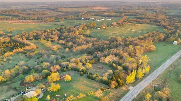 $299,900 | 0 East 600 Road, Lecompton, KS 66050