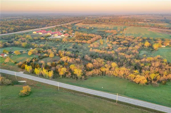 $299,900 | 0 East 600 Road, Lecompton, KS 66050