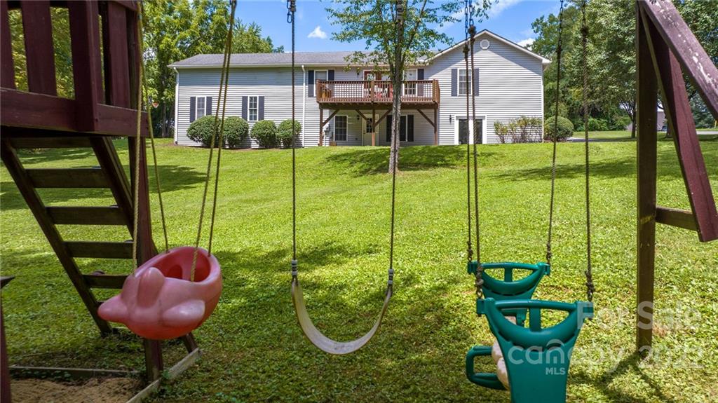 163 Justice Ridge Road Candler, NC 28715 - Photo 11 of 41 Gallery Image 11