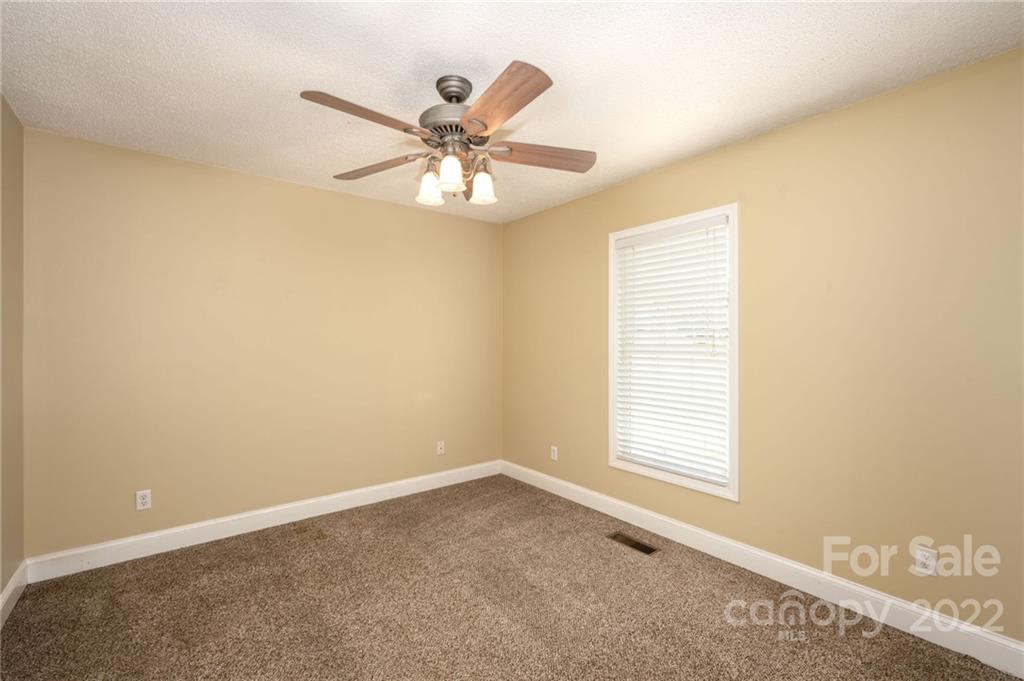163 Justice Ridge Road Candler, NC 28715 - Photo 26 of 41 Gallery Image 26
