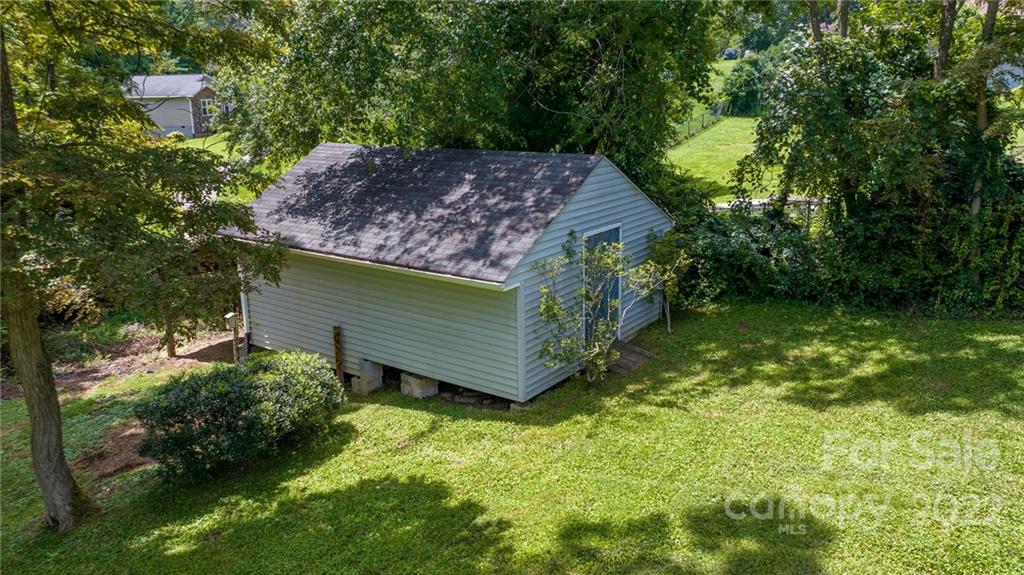 163 Justice Ridge Road Candler, NC 28715 - Photo 10 of 41 Gallery Image 10