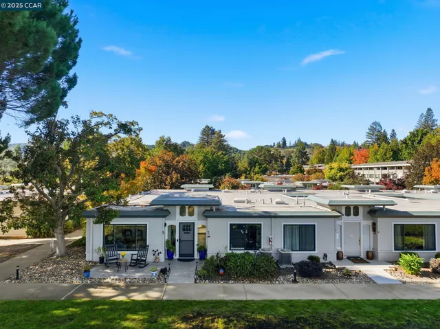 $829,000 | 1940 Golden Rain Road, Unit 5, Walnut Creek, CA 94595