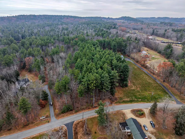 $229,000 | 7 Dow Road, Unit 7, Mont Vernon, NH 03057