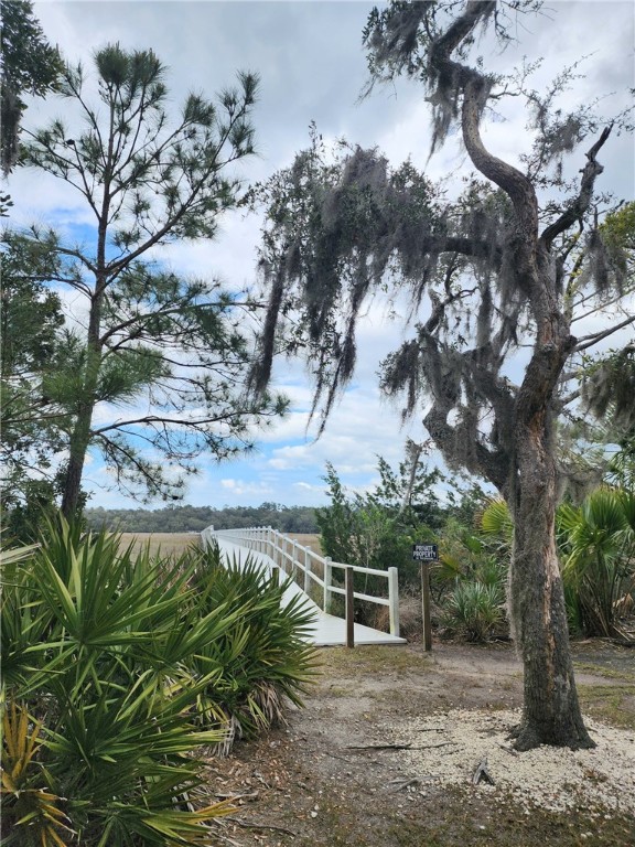 112 Jones Creek Road St. Simons Island, GA 31522 - Photo 92 of 93 gravel parking at the dock entry