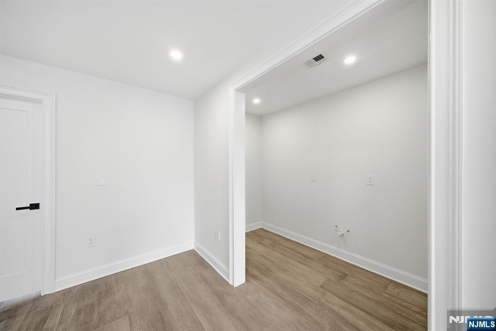 28 Irving Street Montclair, NJ 07042 - Photo 27 of 34