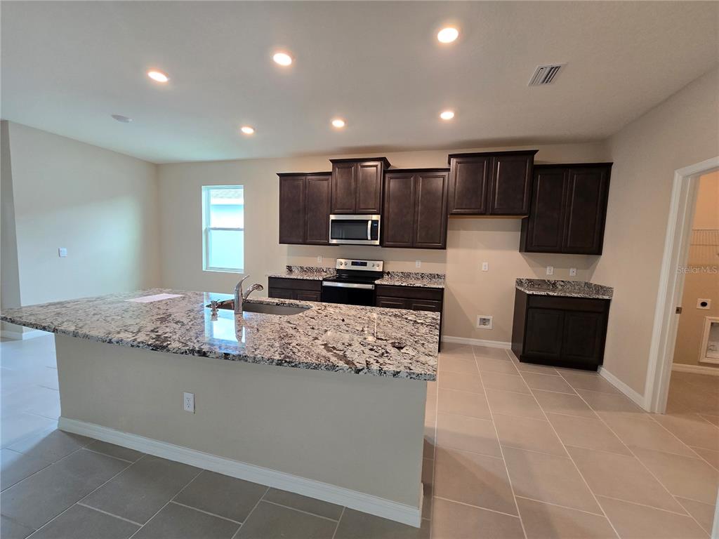 33965 Field Maple Loop Wesley Chapel, FL 33545 - Photo 25 of 51 Gallery Image 25